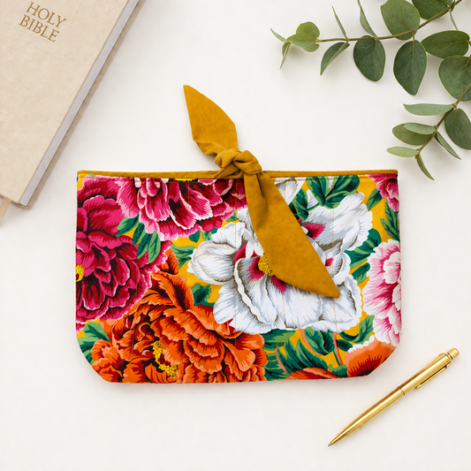 Summer Blooms Bible Case