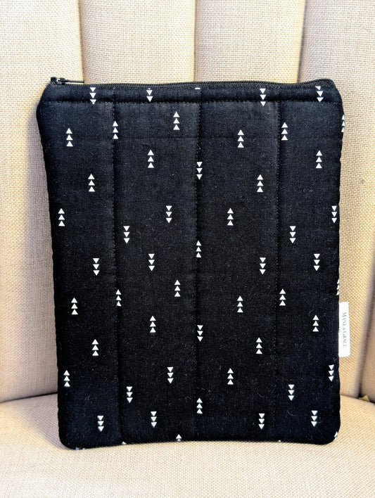 Black Arrow E-Reader Case