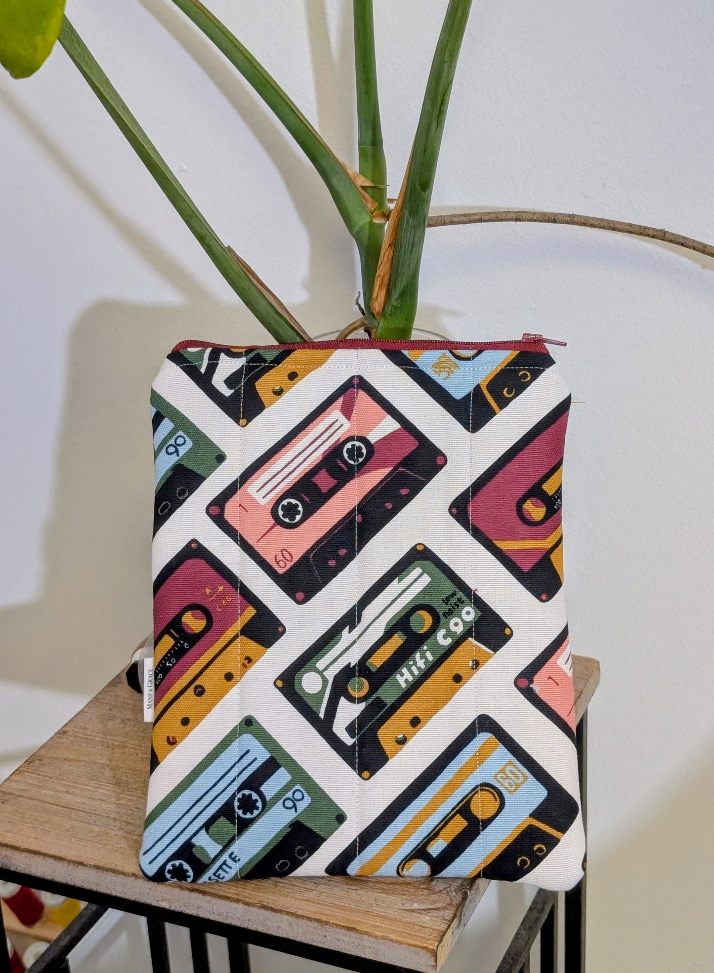 80's E-Reader Case