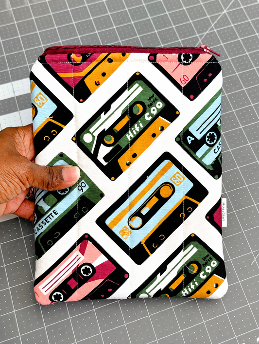 80's E-Reader Case